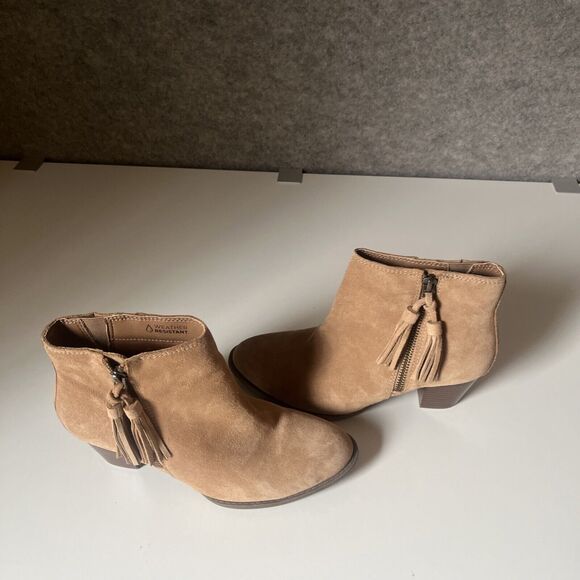 Women's Vionic Serena Brown Suede Leather Ankle Boots Shoes Size 6.5‎ Tassel - Picture 1 of 9